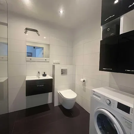 아파트 Andrea Z Balkonem